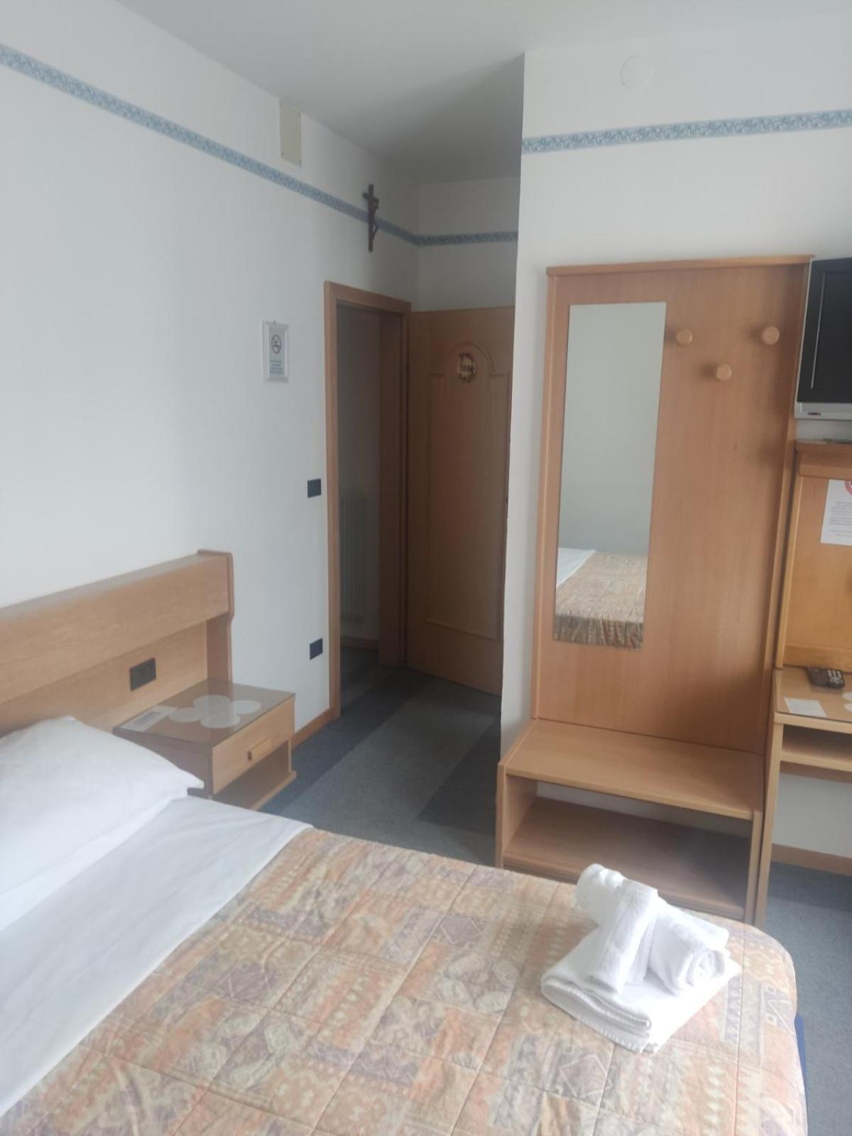 Albergo Aurora Canzolino Екстер'єр фото