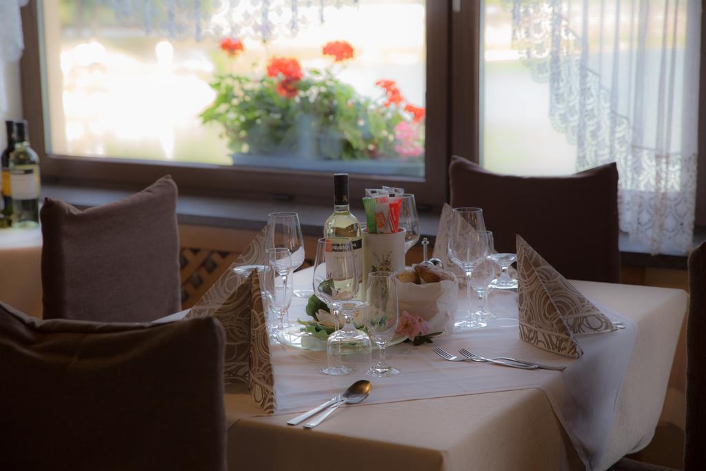 Albergo Aurora Canzolino Екстер'єр фото